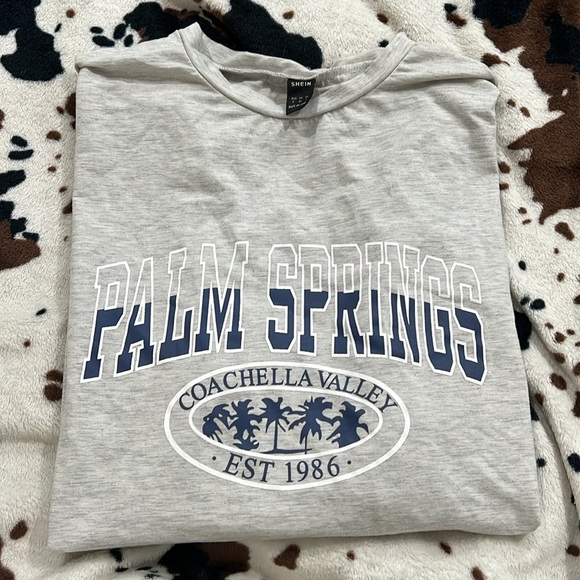 SHEIN women’s size small tshirt oversized - Picture 1 of 4